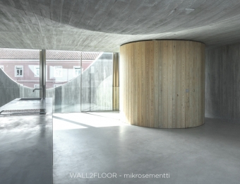 Novacolor Wall2Floor-mikrosementti, lattiassa ja tasossa