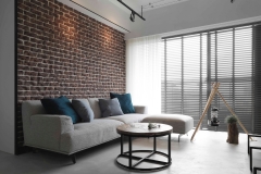 Novacolor-Wall2Floor-mikrosementti-lattiassa-olohuone