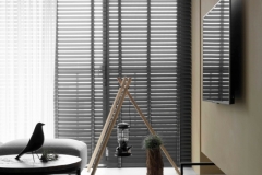 Novacolor-Wall2Floor-mikrosementti-lattiassa-olohuone